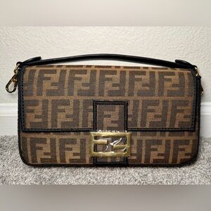 Fendi Baguette shoulder bag-new/never used